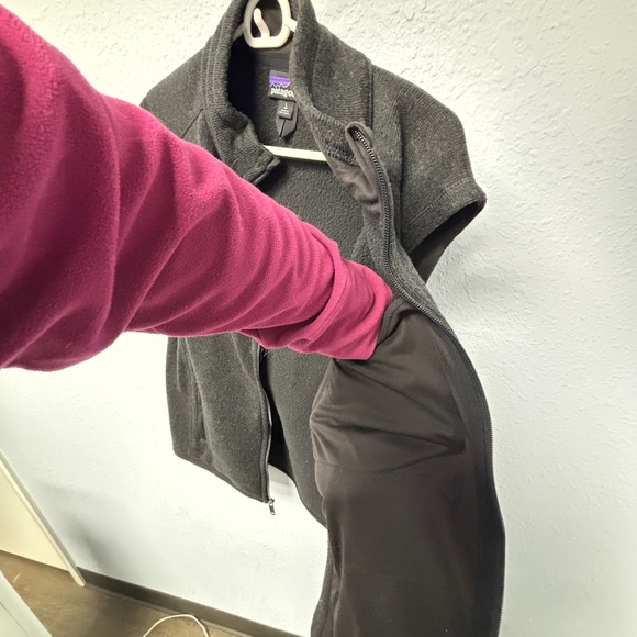 Patagonia Men’s Sz L Better Sweater Vest in Black, Exclnt/Like New Cndtn. - Picture 9 of 11